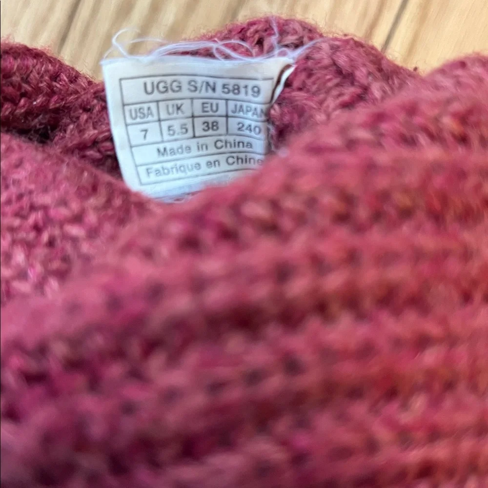 UGG Y2K red chunky cable knit fold over button tall boots Size 7